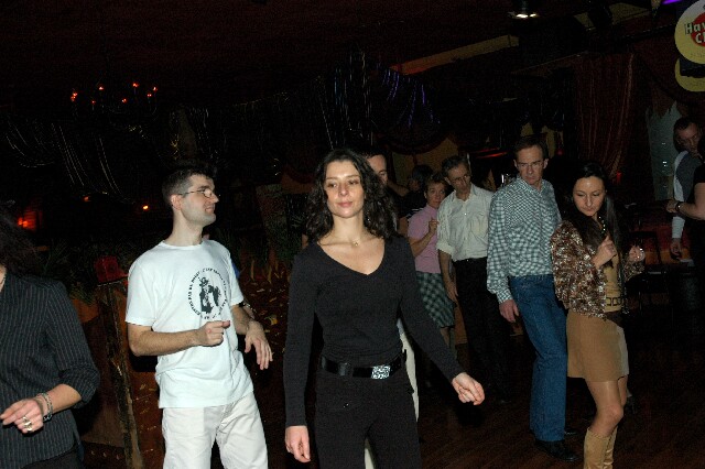min 2005 12 18 sharkys 164